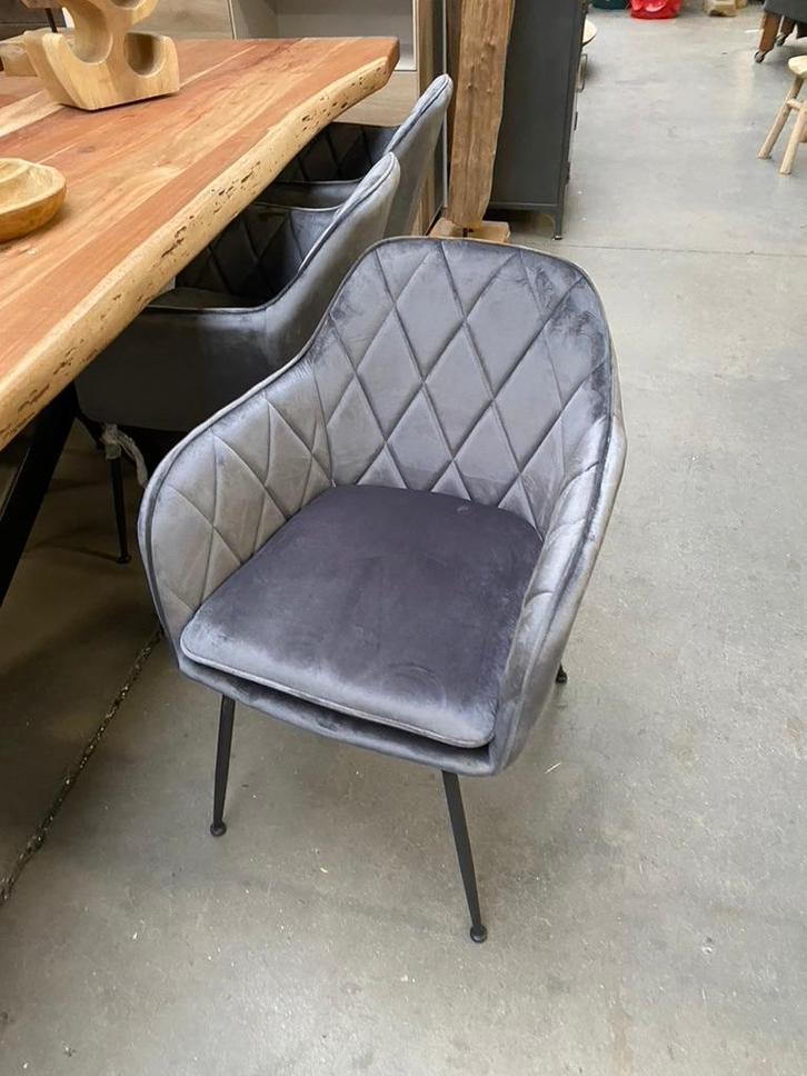 Armstoel velvet, geruit grijs/blauw (nieuw, A-keuze), Huis en Inrichting, Stoelen, Nieuw, Metaal, Stof