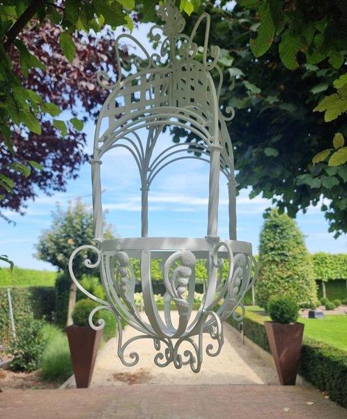 Mand - IJzer - Bloemenmand - hangplanten, Antiek en Kunst, Curiosa en Brocante
