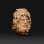 Oud-Romeins Albast Serapis-hoofd. 1e - 2e eeuw na Christus.