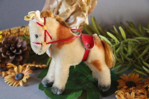 Steiff: pony met tuigje en zadel, EAN 1312.00 - Ours en, Antiquités & Art, Antiquités | Jouets