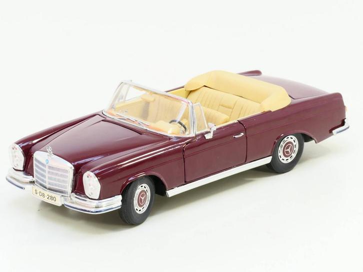 Schaal 1:18 Maisto 31811BD Mercedes Benz 280          SE..., Hobby en Vrije tijd, Modelauto's | 1:18, Gebruikt, Maisto, Ophalen of Verzenden