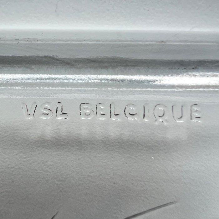 Val Saint Lambert - Signed - Cheese Butter Dome -, Antiek en Kunst, Antiek | Meubels | Tafels