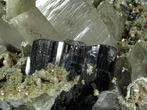 Aangename associatie van ferberiet met kwarts --- Kristallen, Collections, Minéraux & Fossiles