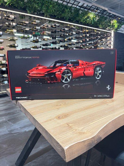 Lego Set - 42143 - Cars - Technic Ferrari Daytona SP3, Enfants & Bébés, Jouets | Duplo & Lego