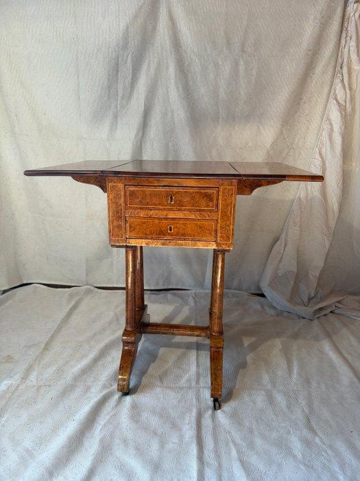 Tafel - Walnoot, Antiek en Kunst, Antiek | Overige Antiek