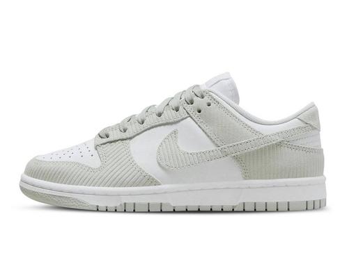 Nike Dunk Low Light Silver Corduroy - Maat 40.5 EU, Kleding | Heren, Schoenen, Ophalen of Verzenden