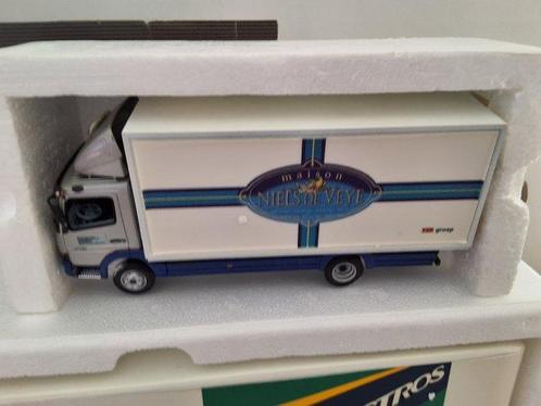 NZG 1:50 - Model vrachtwagen (2) - Mercedes Actros model, Hobby en Vrije tijd, Modelauto's | 1:5 tot 1:12