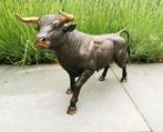 Beeldje, A bronze bull - 27 cm - Brons