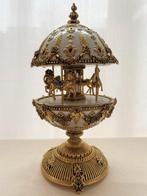 Fabergé ei - De Fabergé Imperial Carousel Egg, House of
