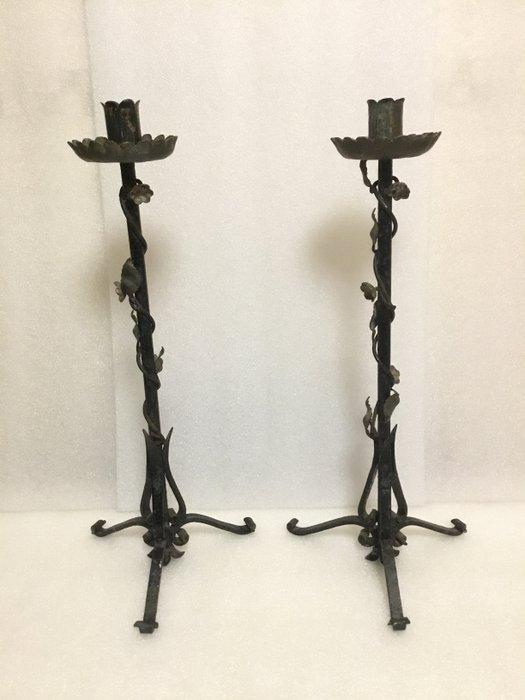 Kandelaar (2) - Smeedijzer - Altaar kandelaars - 50 cm, Antiek en Kunst, Kunst | Niet-Westerse kunst