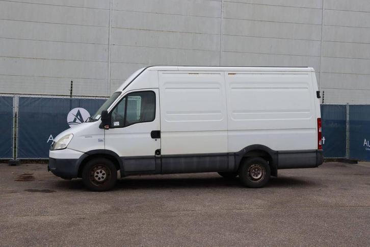 Veiling: Bestelwagen Iveco Daily 35S13 Diesel 2010, Auto's, Bestelwagens en Lichte vracht, Ophalen