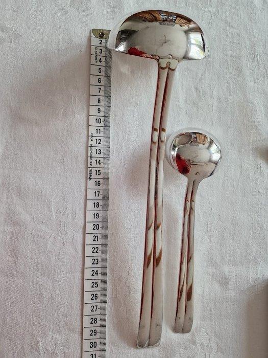 Keltum posthoorntje - Punch pollepel - Verzilverd - En, Antiek en Kunst, Antiek | Meubels | Tafels