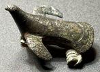 Oud-Romeins Brons Zoomorfische fibula in de vorm van een