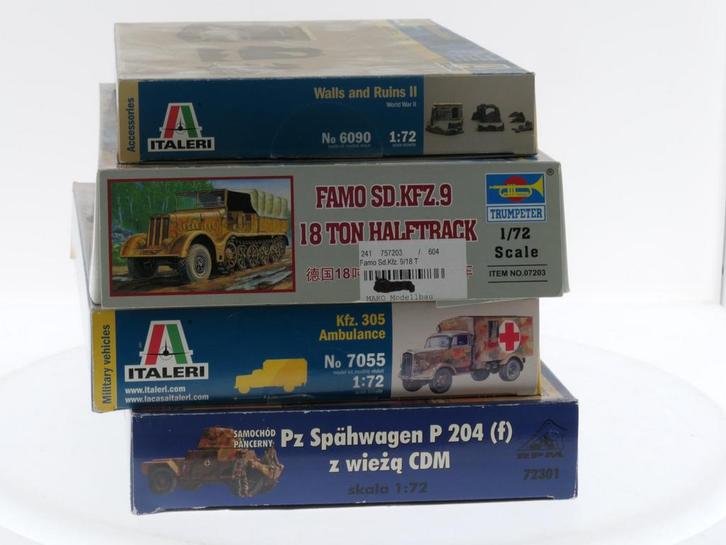 Schaal 1:72 Set van 4 bouwpakketten thema Voertuigen 2e w..., Hobby en Vrije tijd, Modelbouw | Auto's en Voertuigen, Gebruikt