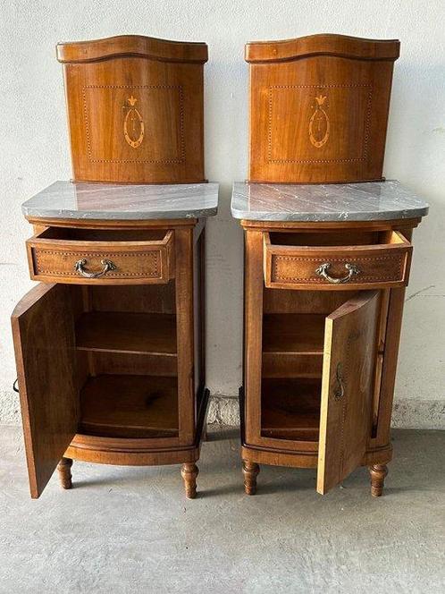 Table de chevet (2) - Bois, Marbre - tables de nuit, Antiek en Kunst, Antiek | Overige Antiek