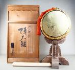 Taiko - Very rare Japanese drum decorated with gold leaf -