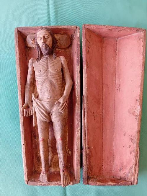Beeldhouwwerk - Christus liggend - 45 cm - Hout, Antiek en Kunst, Kunst | Niet-Westerse kunst