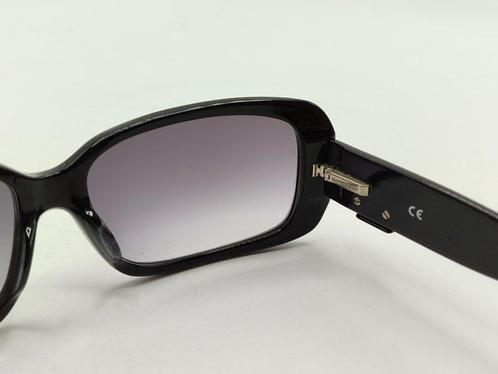 Givenchy - SGV660 - Lunettes de soleil, Handtassen en Accessoires, Zonnebrillen en Brillen | Dames