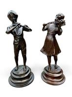 sculptuur, Boy with flute/ Girl with violin - 26 cm - Brons