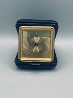 Jaeger leCoultre Reiswekker Jaeger, jaren 50 - Messing -, Antiquités & Art, Antiquités | Horloges