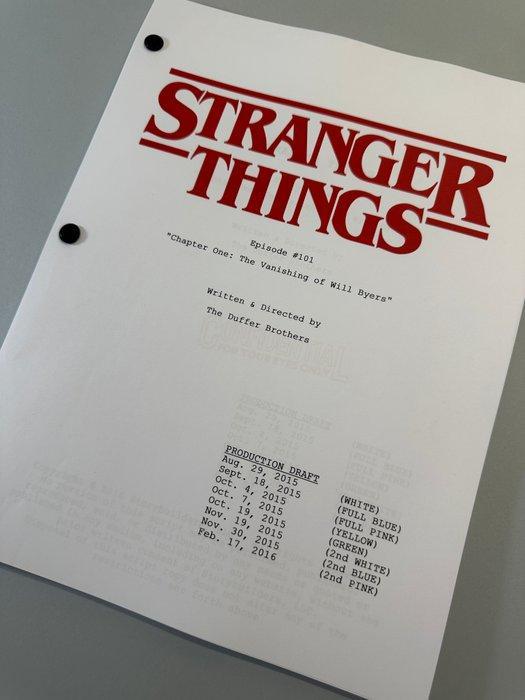 Stranger Things - Episode #101 - The Duffer Brothers, Collections, Cinéma & Télévision