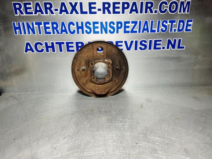 Remankerplaat rechts Opel Rekord C, Opel Rekord D., Auto-onderdelen, Remmen en Aandrijving, Gebruikt, Opel, Verzenden