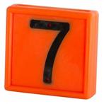 Plaquette numérotée orange, chiffre 7
