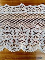 Broderie - 2.3 m - 28 cm, Antiek en Kunst