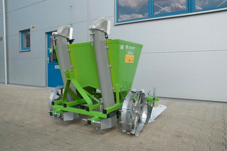 Bomet Aardappelpootmachine 2 rijen S239, Zakelijke goederen, Landbouw | Werktuigen