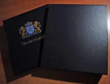 Accessoires Nederland - 2 luxe lege Albums waarbij 1 luxe beschikbaar voor biedingen