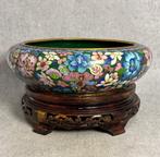 Plat avec socle inclus - bronze, cloisonné - Chine - XXe, Antiquités & Art