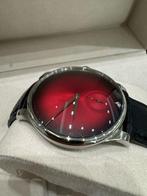 H.Moser & Cie. - Venturer Small Seconds XL Concept QATAR, Nieuw