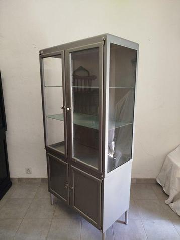 Armoire - Métal - Armoire à pharmacie