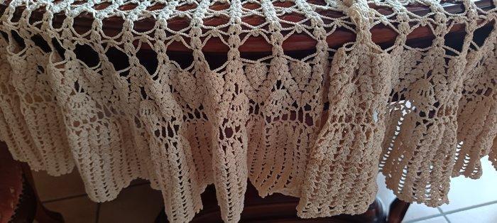 Tafelkleed - 160 cm - 160 cm - vintage haakwerk, Antiek en Kunst, Antiek | Tapijten, Tafelkleden en Textiel