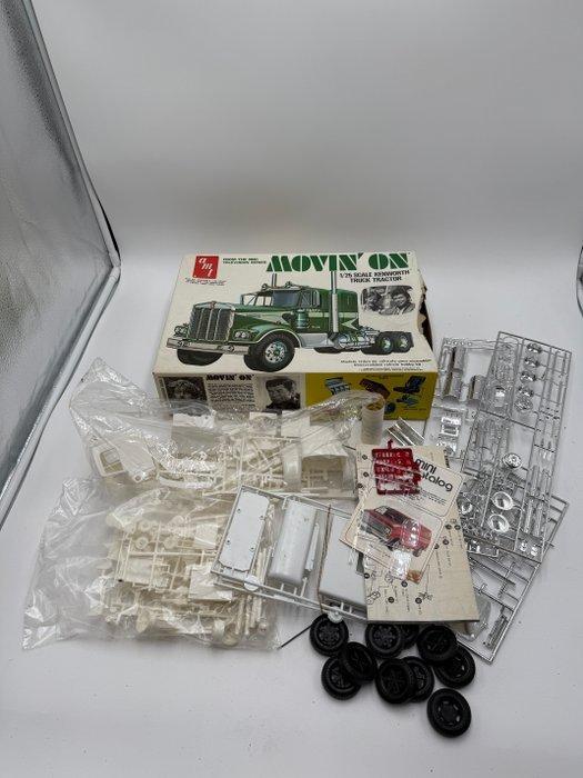 AMT 1:25 - Model vrachtwagen (2), Hobby en Vrije tijd, Modelauto's | 1:5 tot 1:12