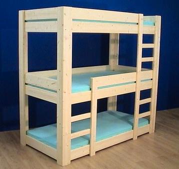 stevige houten STAPELBED 3 BEDDEN HOOG in 10 matrasmaten beschikbaar voor biedingen