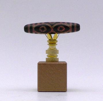 Amulette de dragon tibétain ancien rare avec 6 yeux dagate