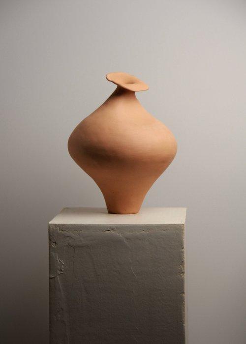 LEA STUDIOS - Valentina Cojocaru - sculptuur, Terra Rossa -, Antiek en Kunst, Kunst | Designobjecten