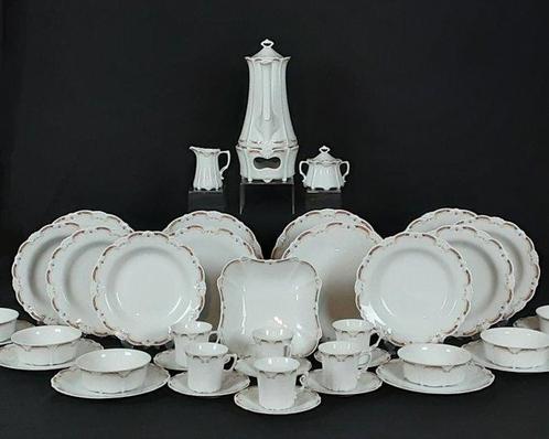 Bavaria, Hutschenreuther - Tirschenreuth-Baronesse - Service, Antiek en Kunst, Antiek | Meubels | Tafels
