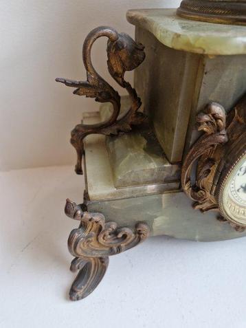 Horloge de cheminée avec personnage - Bronze, Laiton, Régule