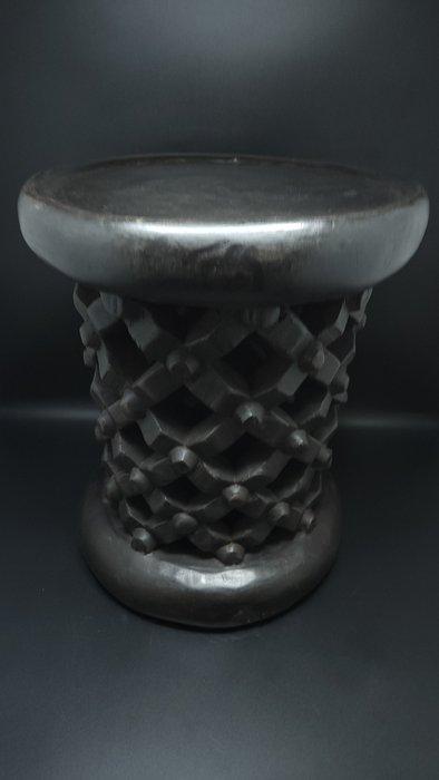prachtige kruk - Bamileke - Kameroen (Zonder minimumprijs), Antiquités & Art, Art | Art non-occidental