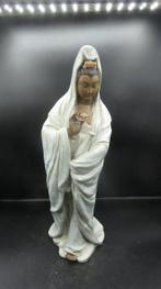 Sculpture - Grès, Porcelaine - large Guanyin , signé - Chine
