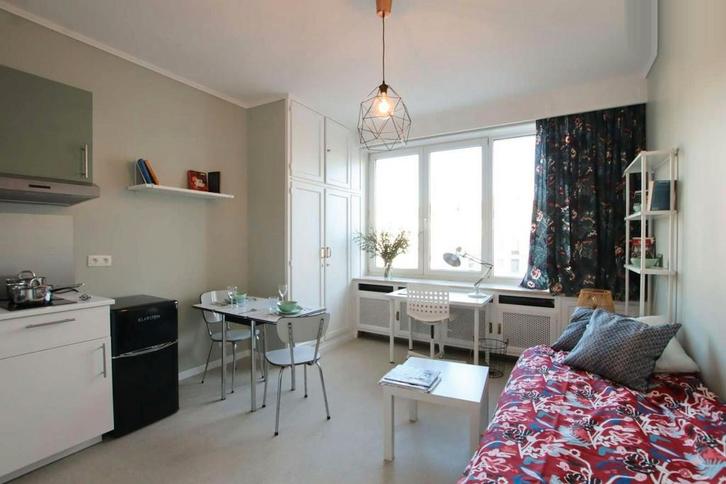 Appartement en Place de la Petite Suisse, Ixelles, Immo, Appartementen en Studio's te huur