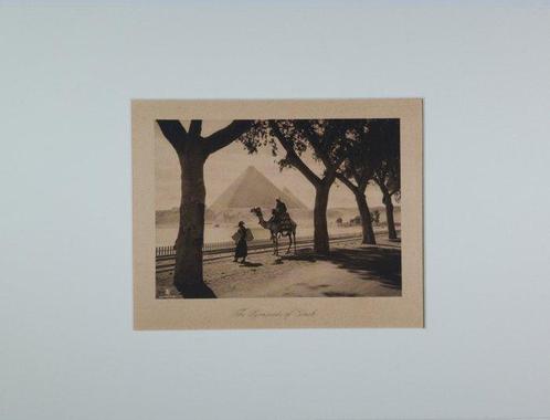 Lehnert & Landrock - The Pyramids of Gizeh, 1929, Antiek en Kunst, Kunst | Schilderijen | Modern