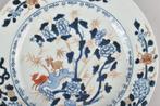 Bord - Decorated with birds and peonies - Porselein, Antiek en Kunst