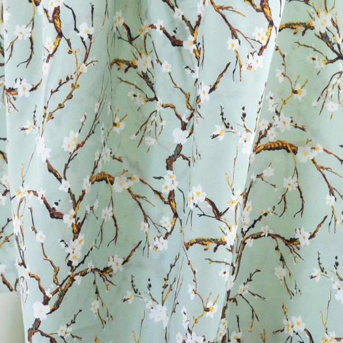 Elegante decoratieve stof – Kersenbloesems op een delicate, Antiek en Kunst, Antiek | Tapijten, Tafelkleden en Textiel