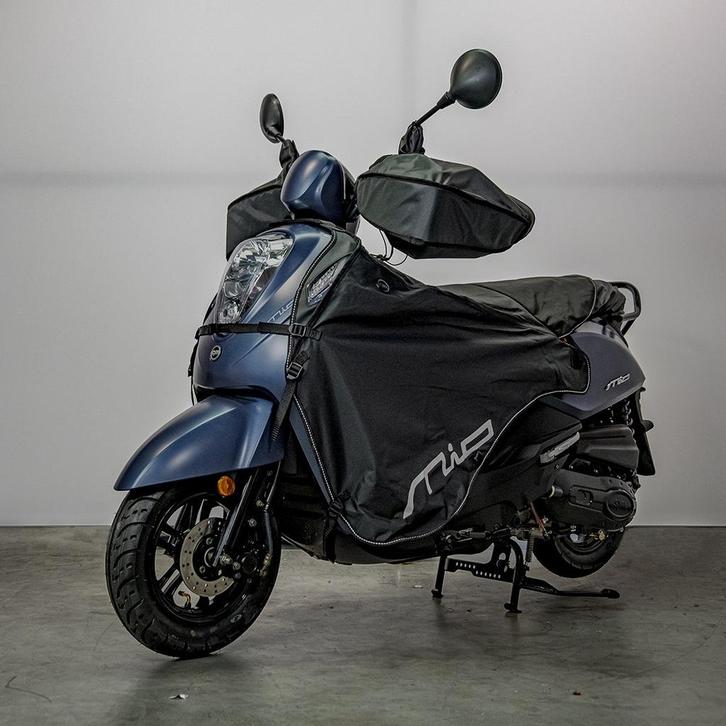 Sym Mio Vanaf 2018 / Beenkleed ( Zonder handmoffen ), Fietsen en Brommers, Brommeronderdelen | Scooters, Overige typen, Overige merken