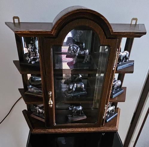 Kast (10) - Eik, Verzilverd - kast met verzilverdedier, Antiek en Kunst, Curiosa en Brocante