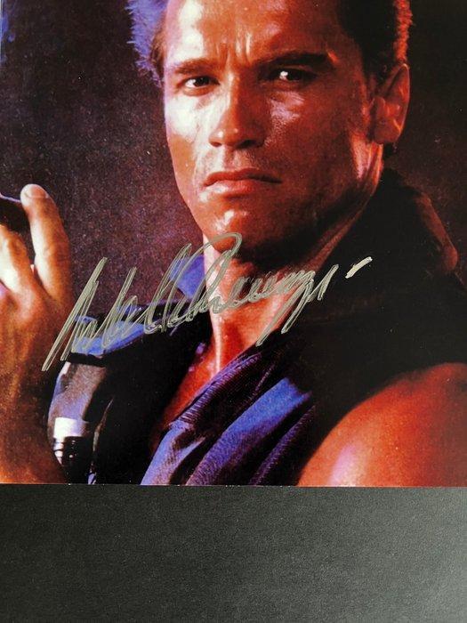 Commando, Arnold Schwarzenegger (John Matrix) - Signed in, Verzamelen, Film en Tv