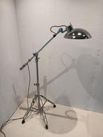 Dulton - Yasu Sasamoto (attr.) - Swingarm vloerlamp -, Antiek en Kunst, Antiek | Verlichting